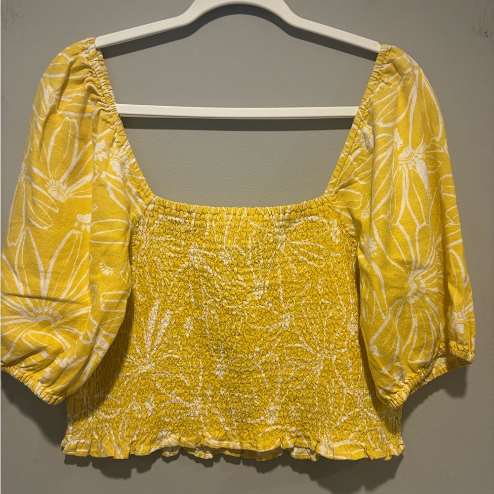 Women's Universal Thread Yellow and Cream Puff 3/4 Sleeve -Size Large NWOT